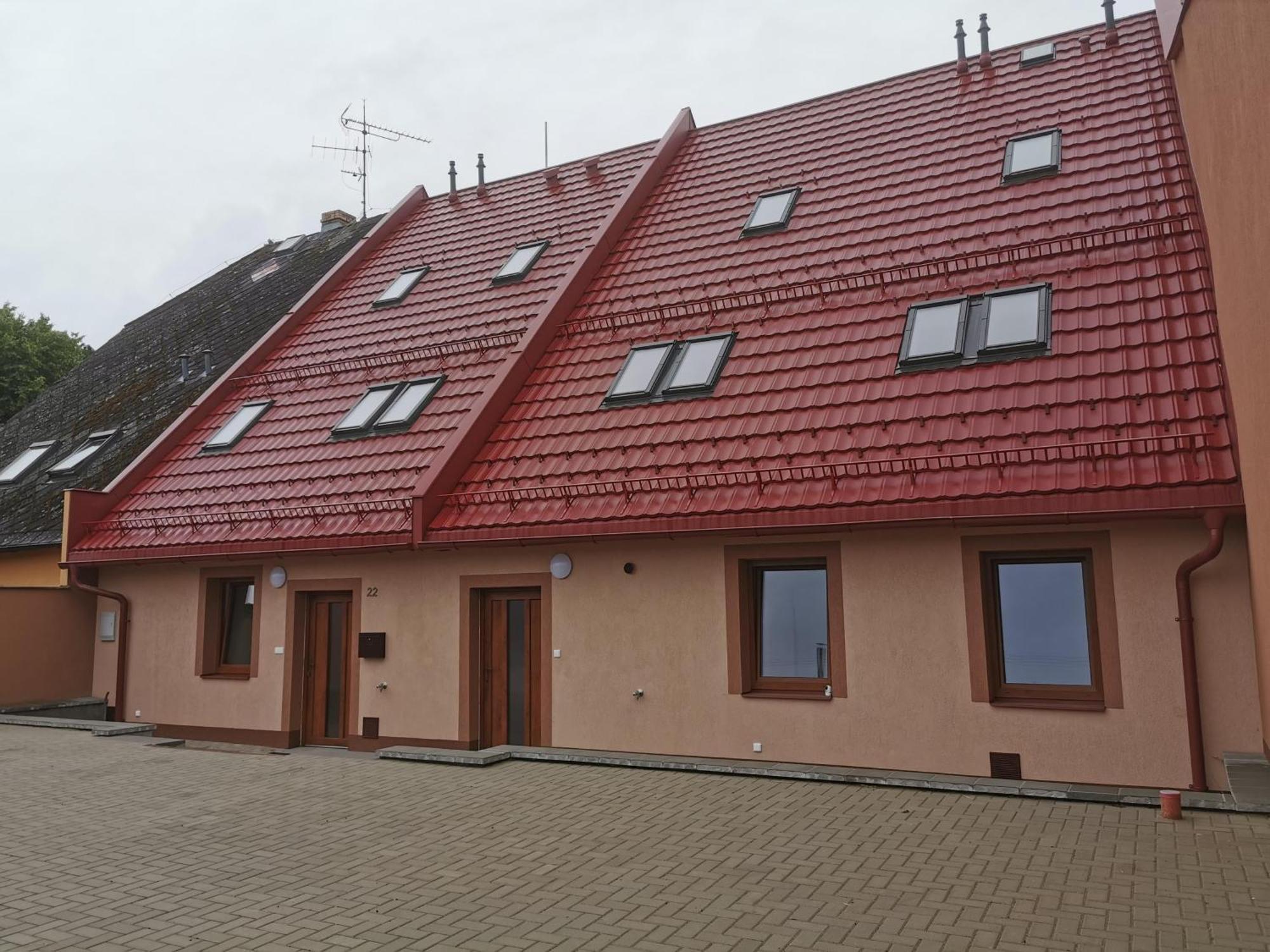 Apartmány Žireč Dvůr Králové nad Labem Esterno foto
