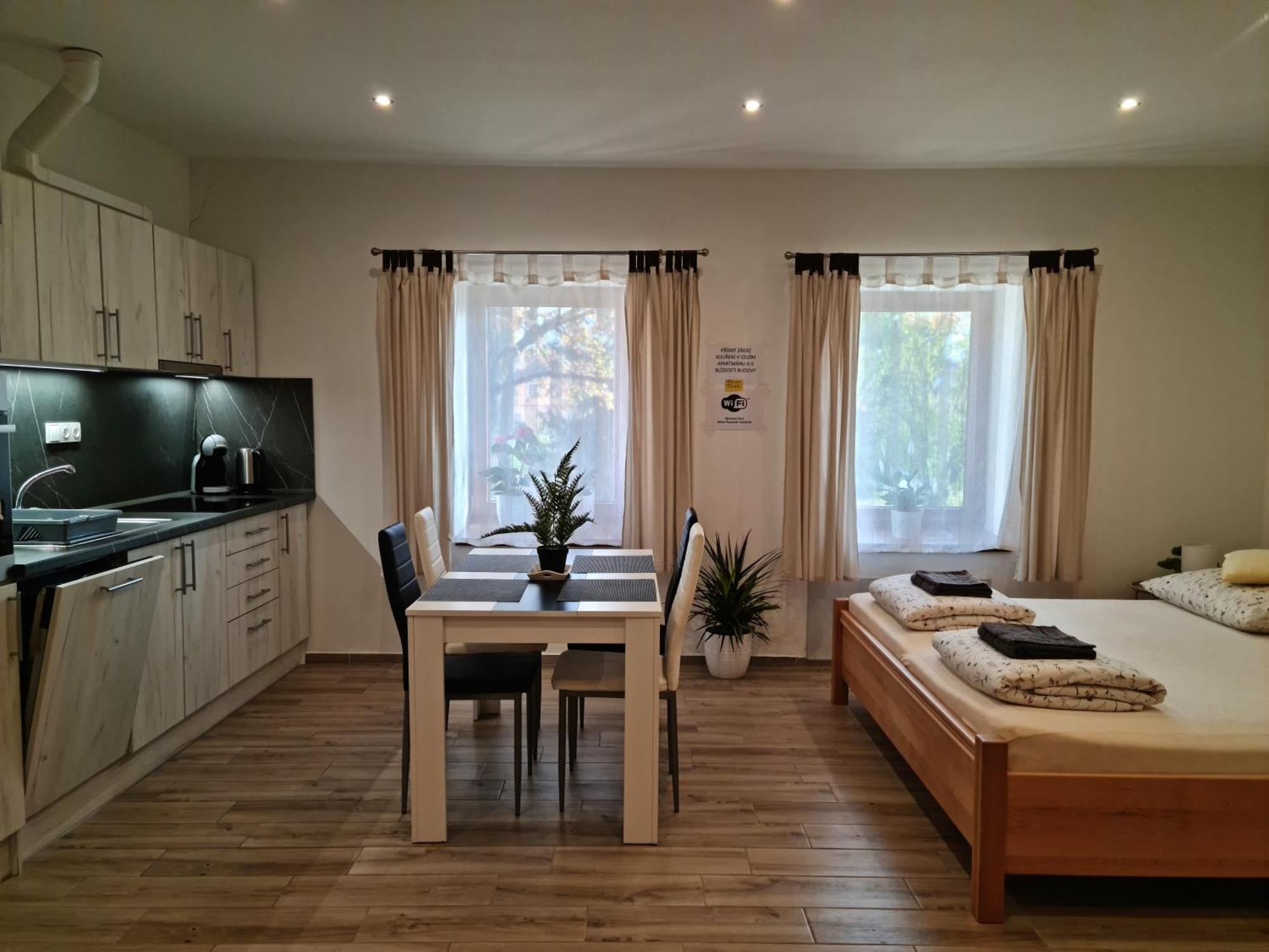 Apartmány Žireč Dvůr Králové nad Labem Esterno foto
