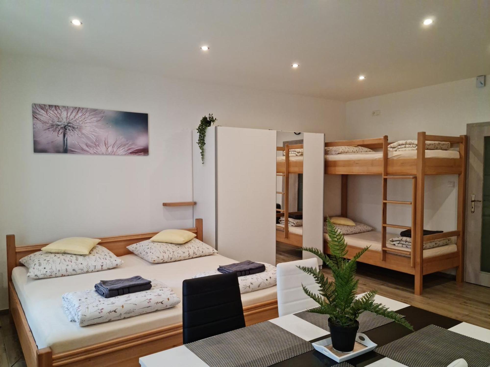 Apartmány Žireč Dvůr Králové nad Labem Esterno foto